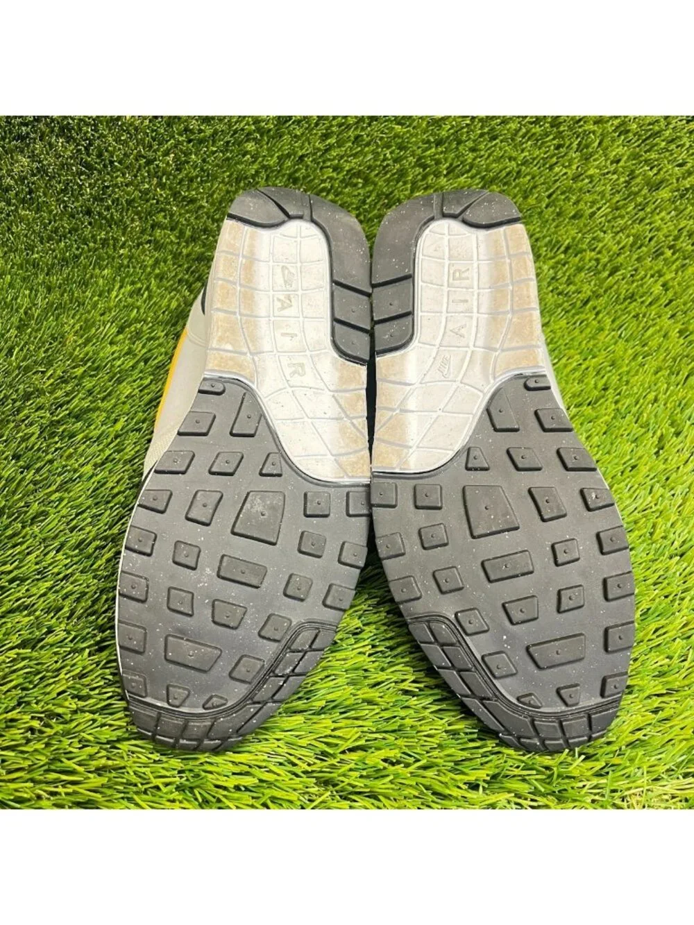 Nike please review